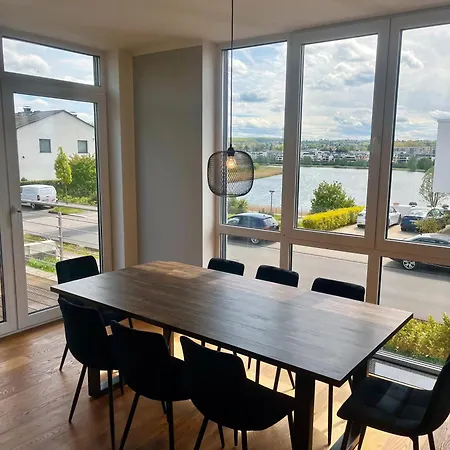 Haus Mit Panoramablick Auf Den Phoenixsee