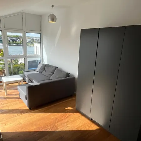 Haus Mit Panoramablick Auf Den Phoenixsee