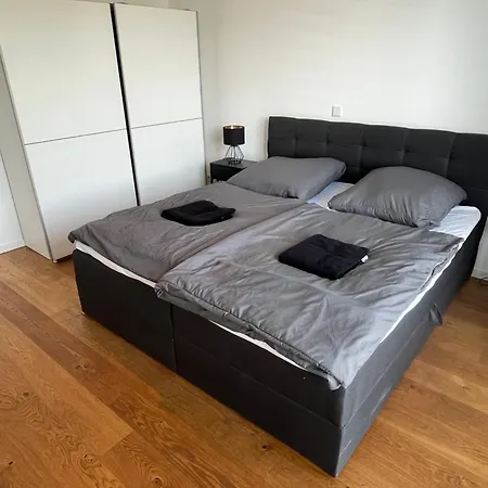 Haus Mit Panoramablick Auf Den Phoenixsee Apartman *