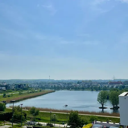 Haus Mit Panoramablick Auf Den Phoenixsee * 多特蒙德