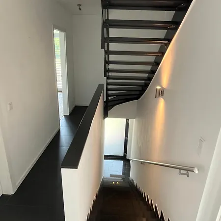 Haus Mit Panoramablick Auf Den Phoenixsee * 多特蒙德