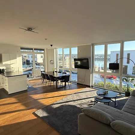 Haus Mit Panoramablick Auf Den Phoenixsee * Dortmund