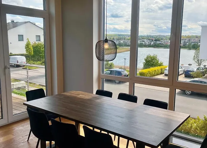 Haus Mit Panoramablick Auf Den Phoenixsee